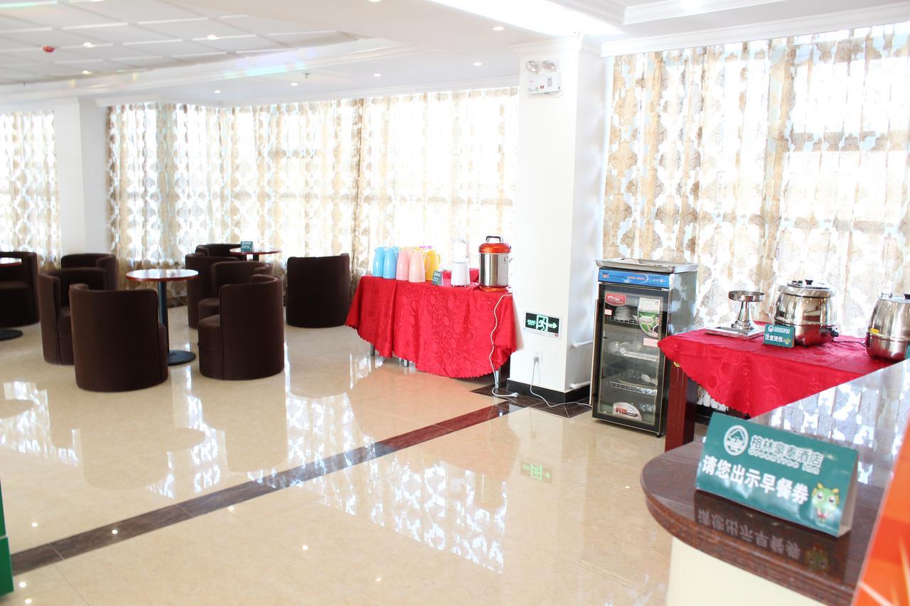 Greentree Inn Shanghai Expo Site South Yanggao Road Subway Station Express Hotel 외부 사진