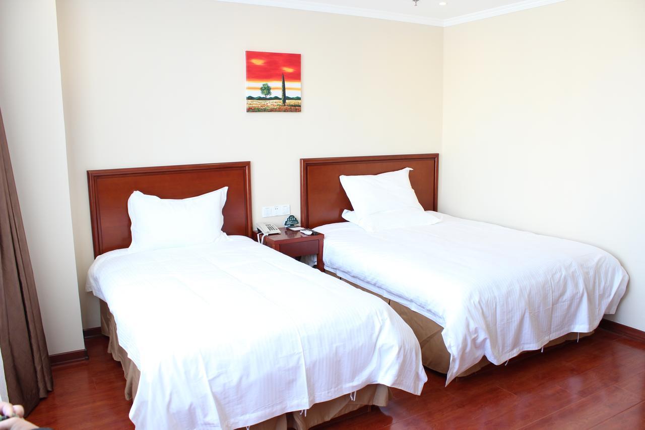 Greentree Inn Shanghai Expo Site South Yanggao Road Subway Station Express Hotel 외부 사진