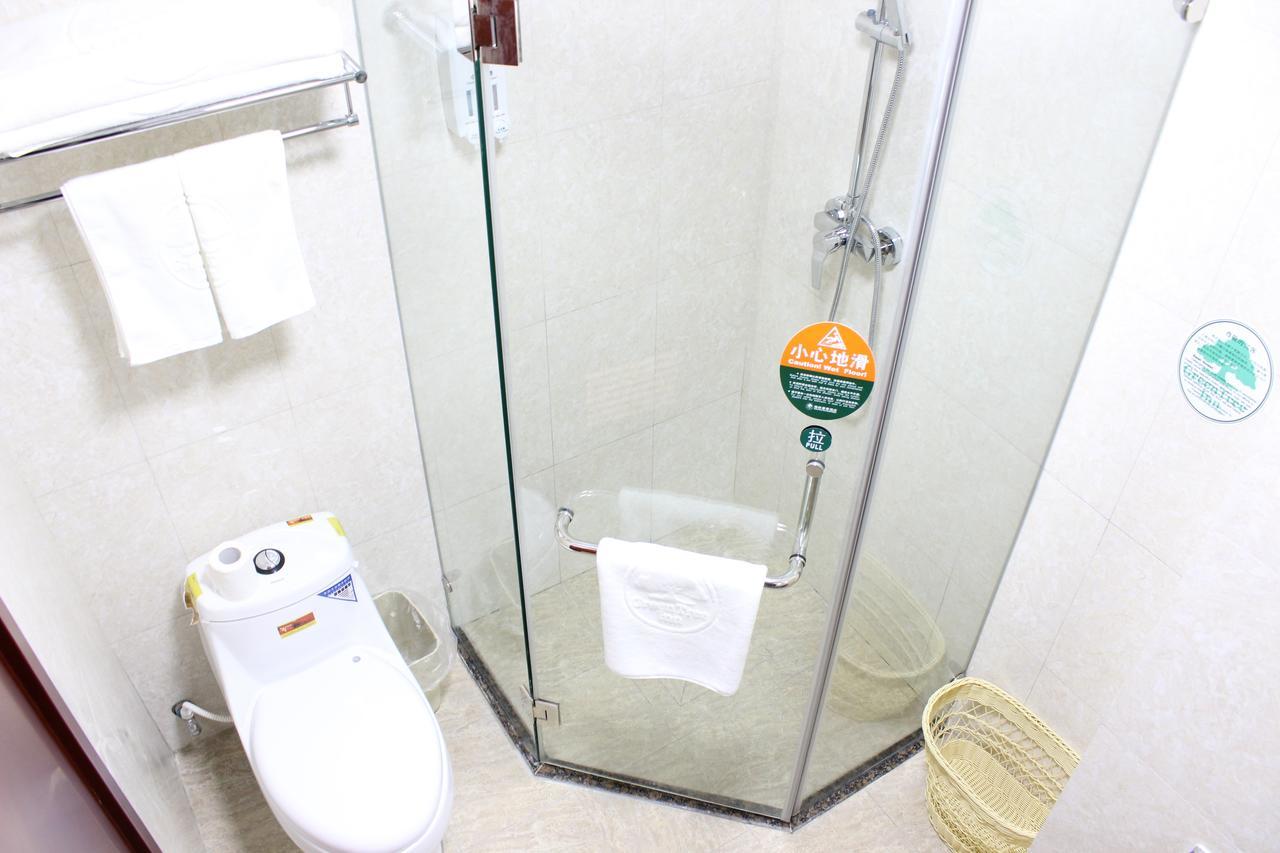 Greentree Inn Shanghai Expo Site South Yanggao Road Subway Station Express Hotel 외부 사진