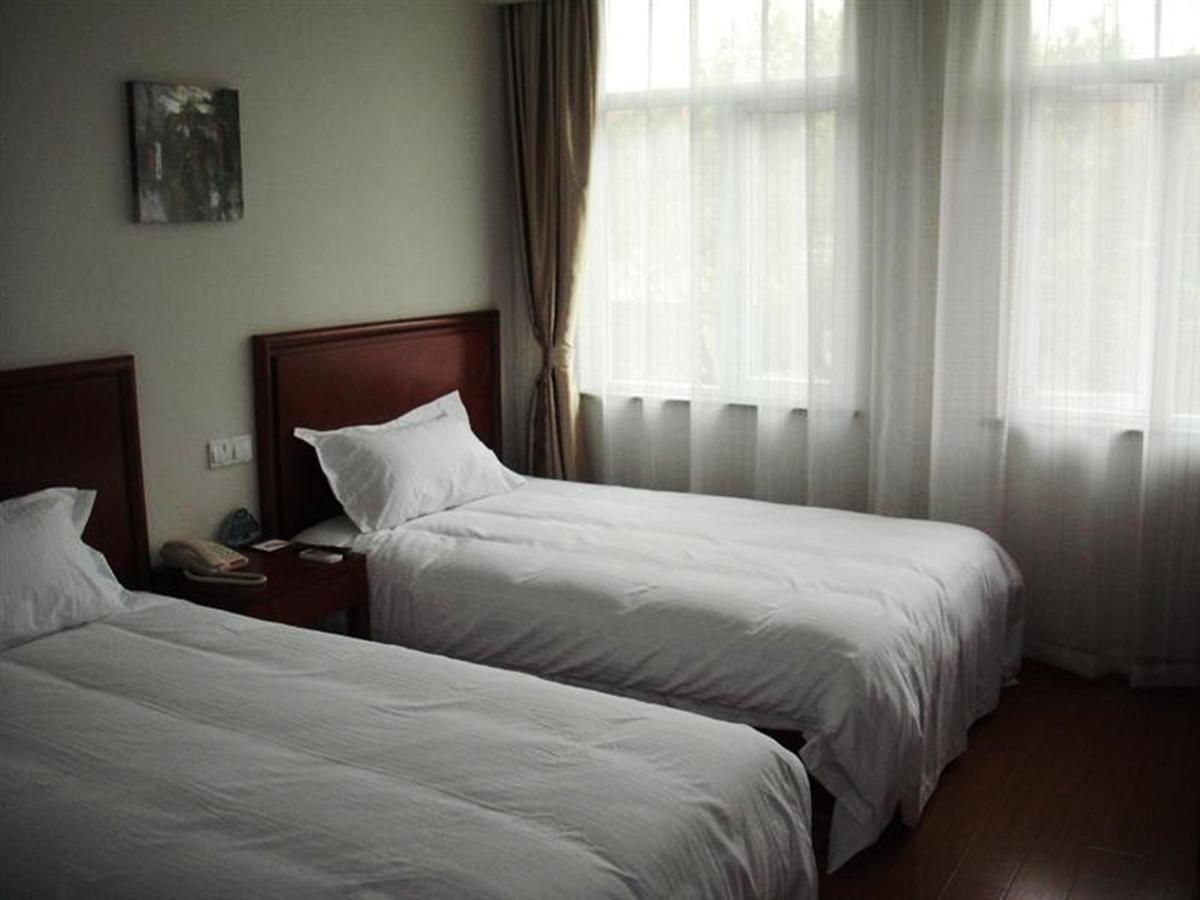 Greentree Inn Shanghai Expo Site South Yanggao Road Subway Station Express Hotel 외부 사진
