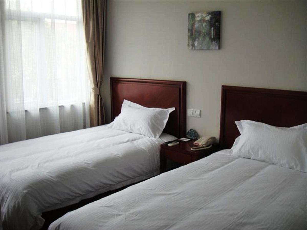 Greentree Inn Shanghai Expo Site South Yanggao Road Subway Station Express Hotel 외부 사진