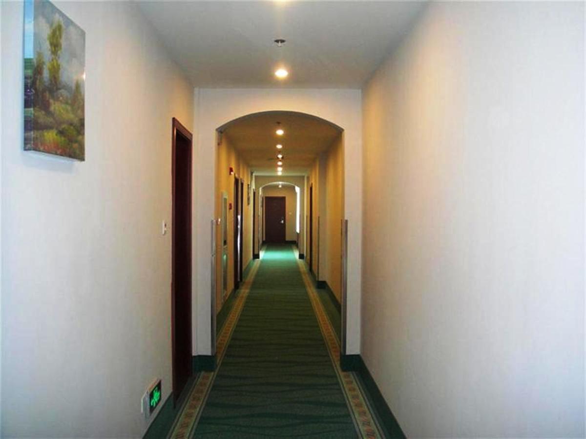 Greentree Inn Shanghai Expo Site South Yanggao Road Subway Station Express Hotel 외부 사진